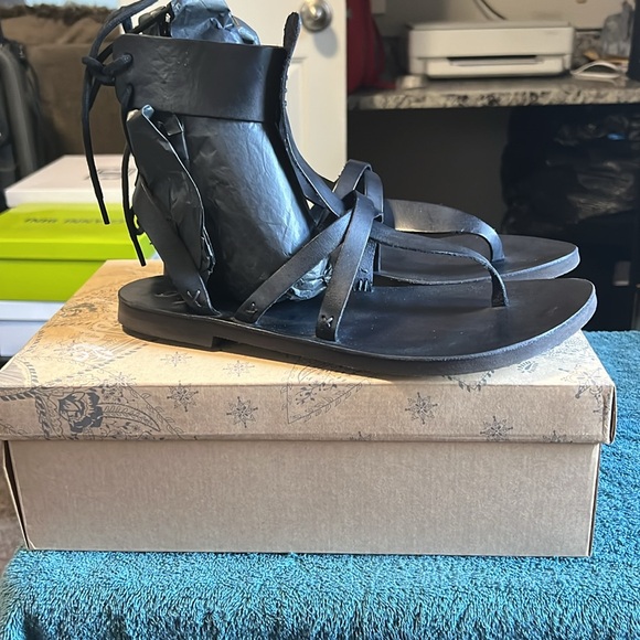 Free People - Thong Sandals - Picture 2 of 6